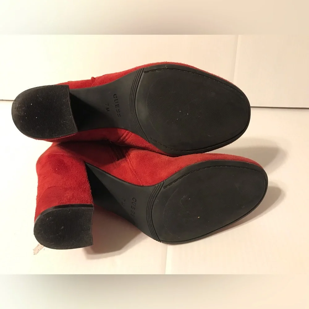 GUESS red suede ankle boots block heel zip up size 7 M - Picture 8 of 12